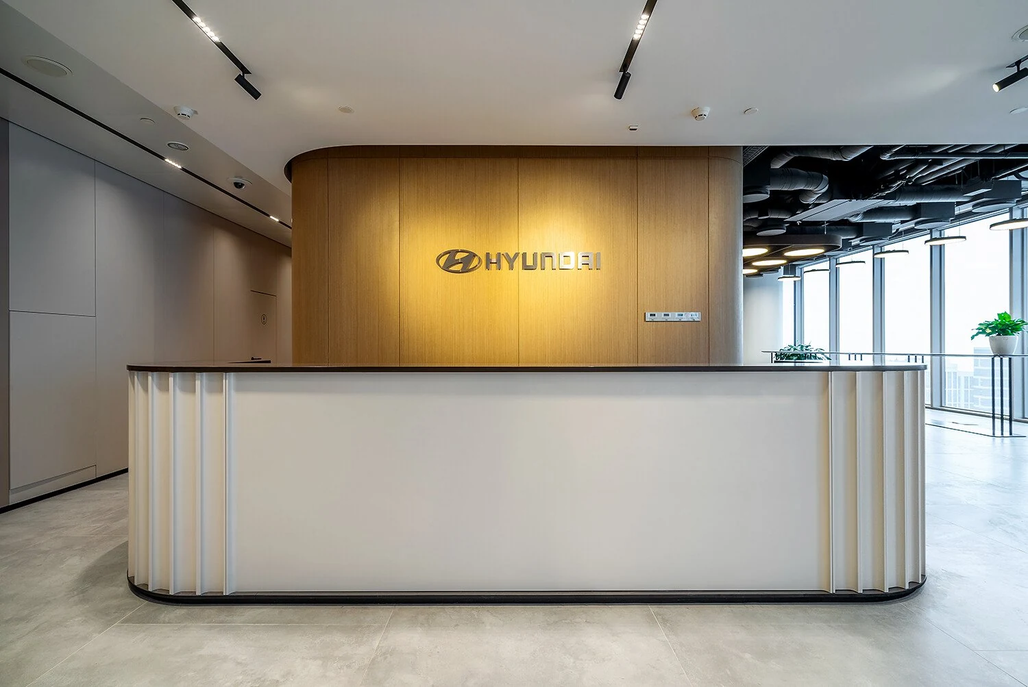 HYUNDAI