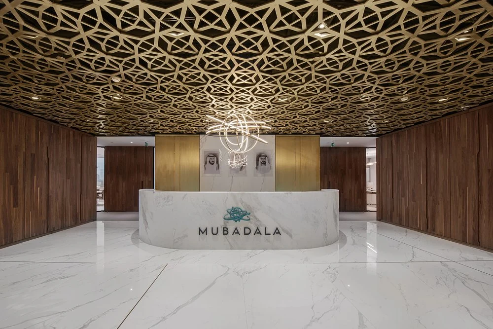 MUBADALA — 照片 2
